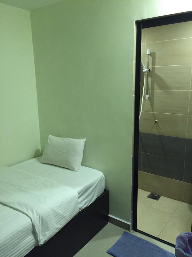 קפונג Desa House Hotel מראה חיצוני תמונה