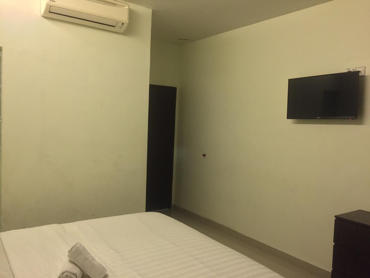 קפונג Desa House Hotel מראה חיצוני תמונה