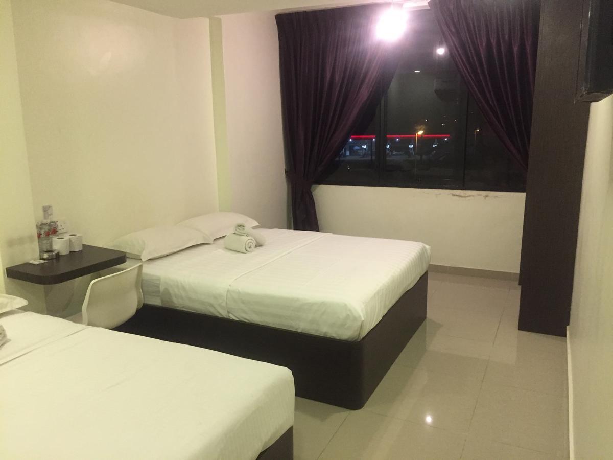 קפונג Desa House Hotel מראה חיצוני תמונה