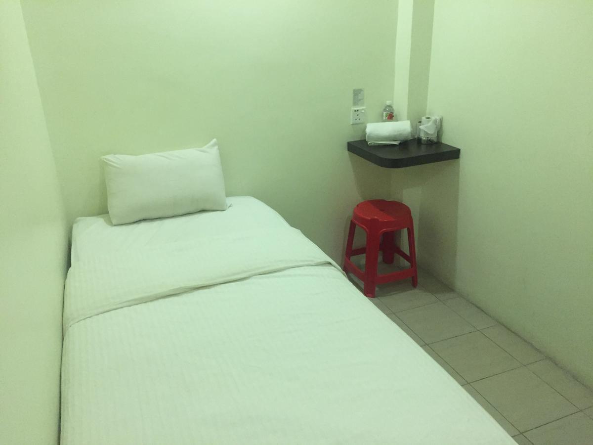 קפונג Desa House Hotel מראה חיצוני תמונה