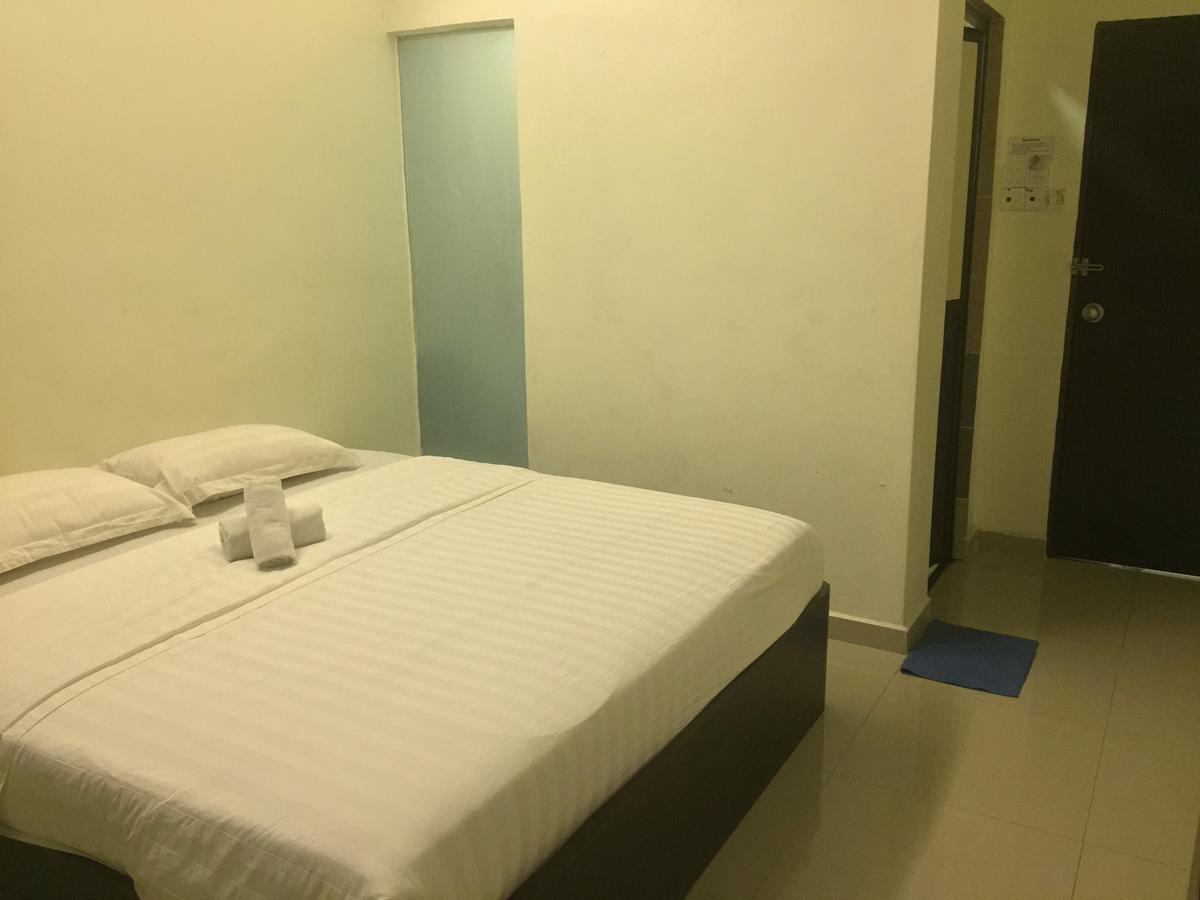 קפונג Desa House Hotel מראה חיצוני תמונה