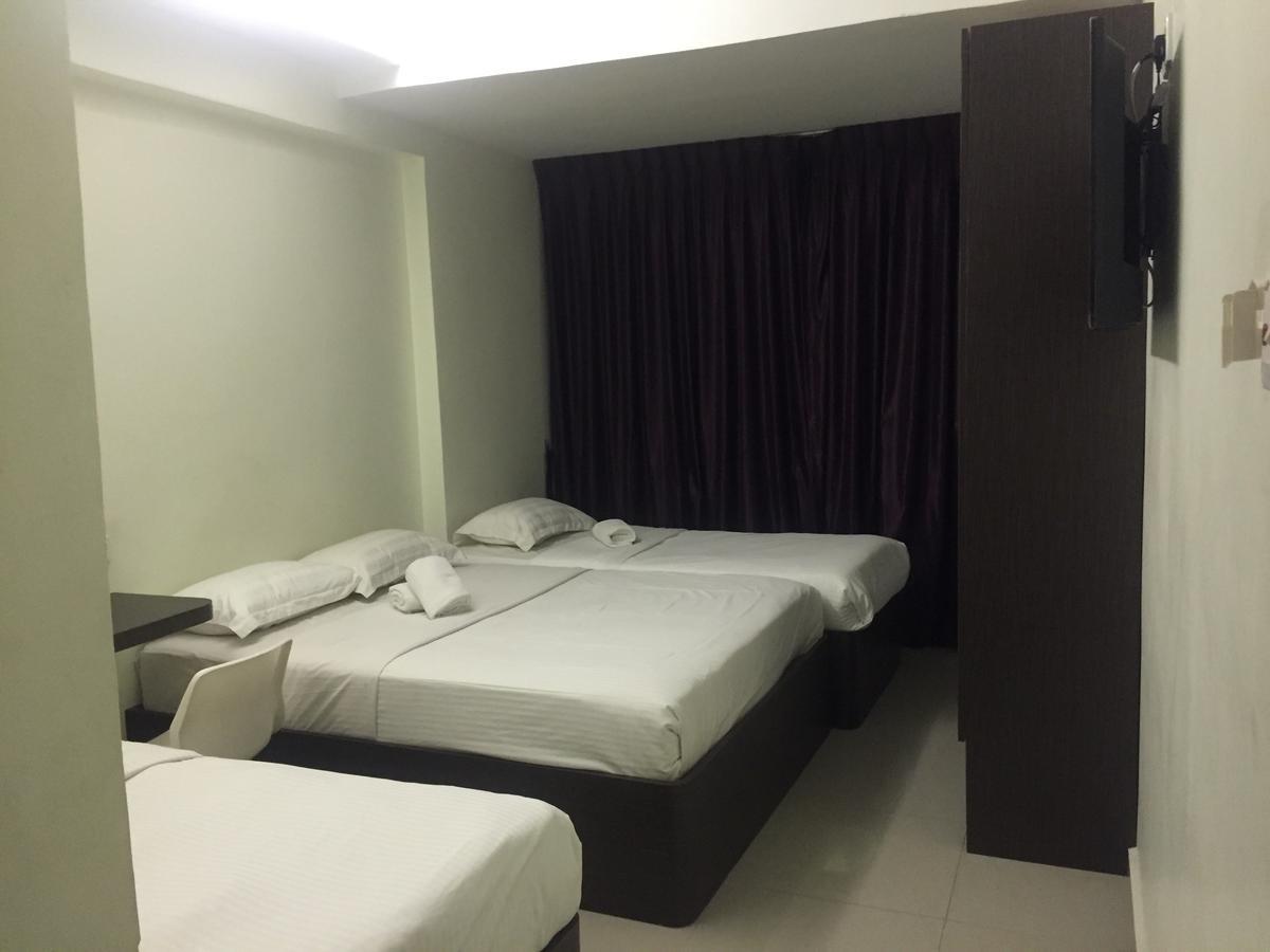 קפונג Desa House Hotel מראה חיצוני תמונה