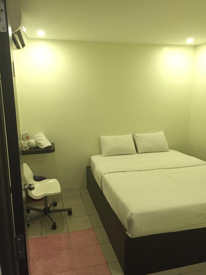 קפונג Desa House Hotel מראה חיצוני תמונה