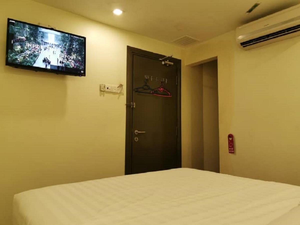 קפונג Desa House Hotel מראה חיצוני תמונה